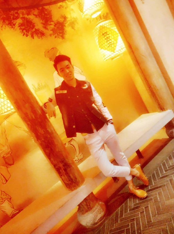 滞后的微笑的第四张照片--梅州相亲服务中心