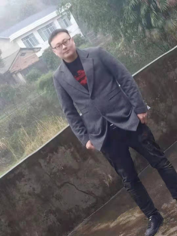 冰城的第二张照片--梅州相亲服务中心