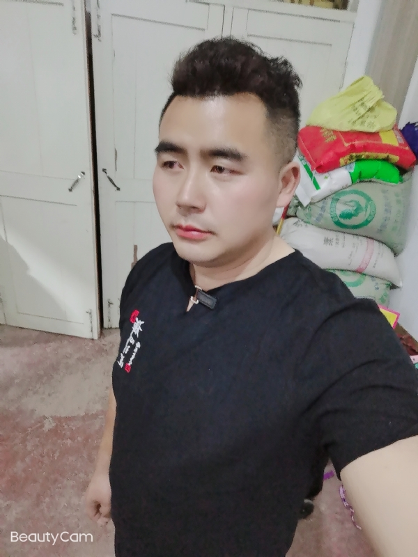 阿杰的第一张照片--梅州相亲服务中心