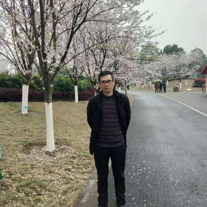 痴心爱人的第一张照片--梅州相亲服务中心