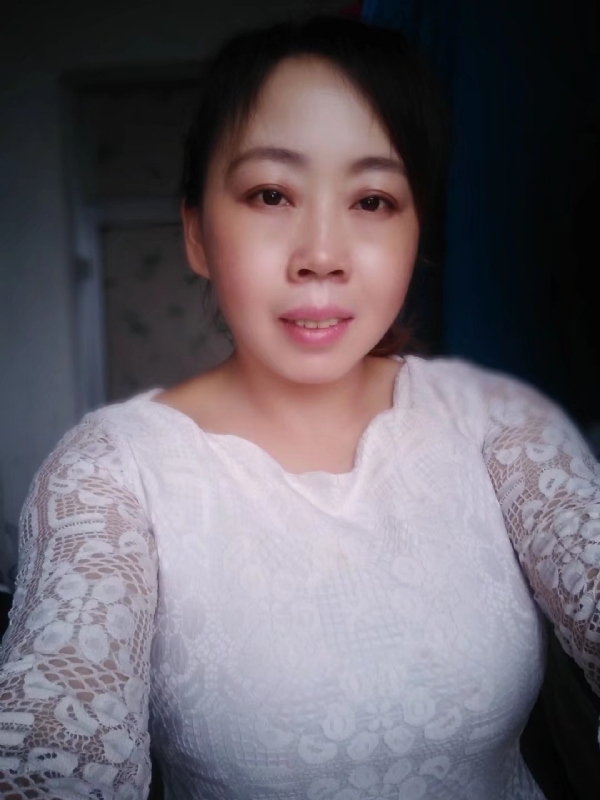 笑看人生的第一张照片--梅州相亲服务中心