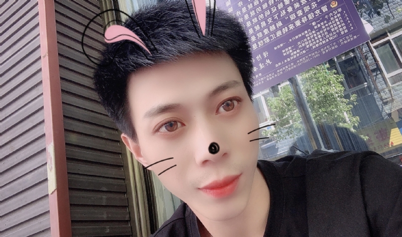 酒伴你的第一张照片--梅州相亲服务中心