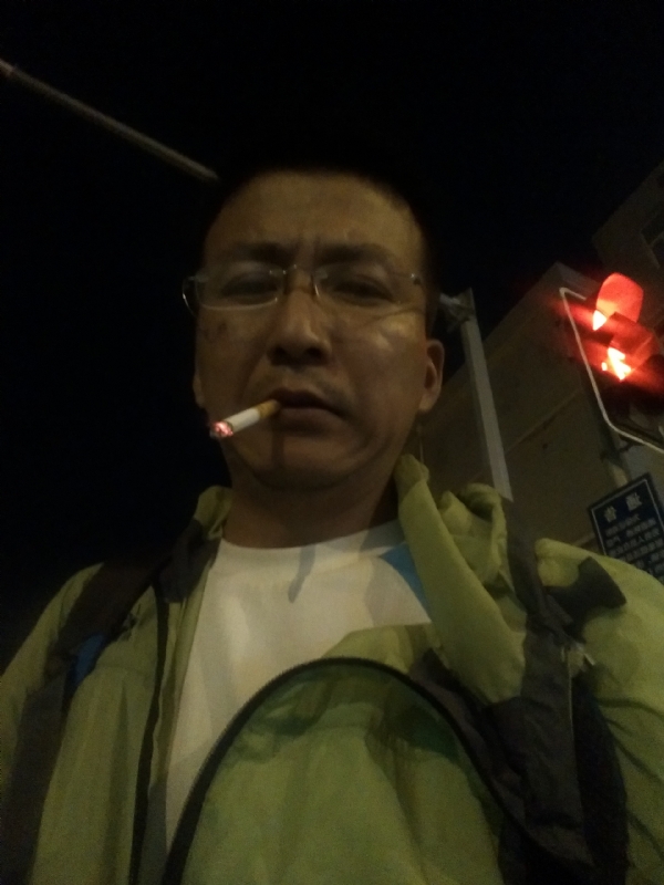 认真的生活的第一张照片--梅州相亲服务中心