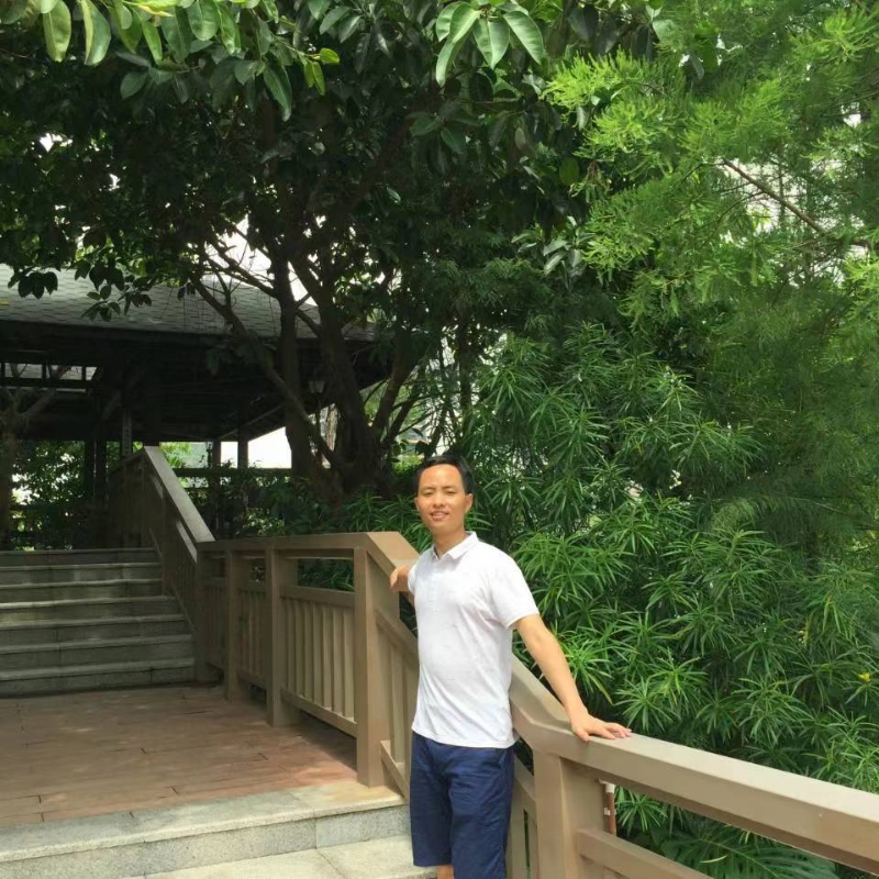 教书育人的第一张照片--梅州相亲服务中心