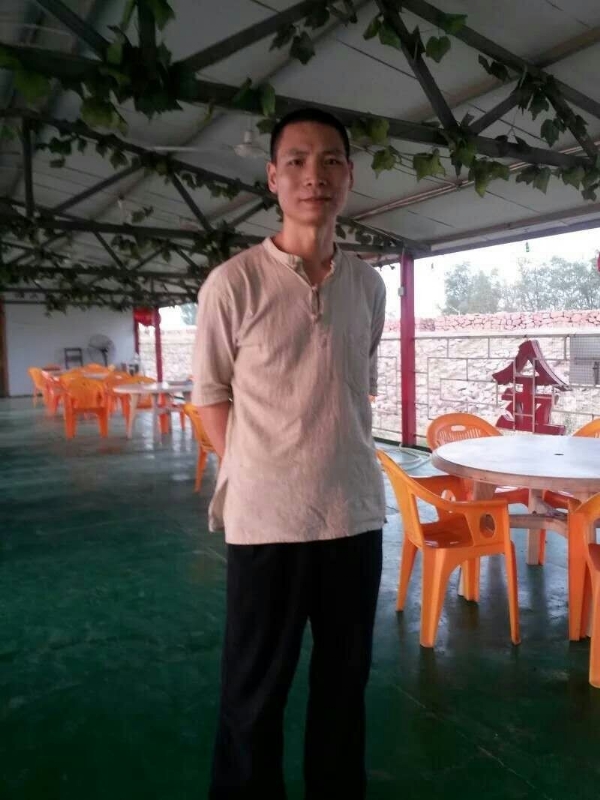 周哥的第三张照片--梅州相亲服务中心