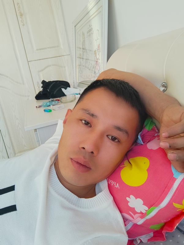 一个人的第一张照片--梅州相亲服务中心