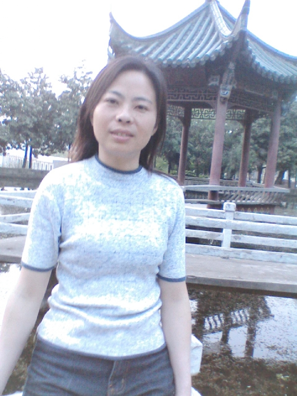 小草的第二张照片--梅州相亲服务中心