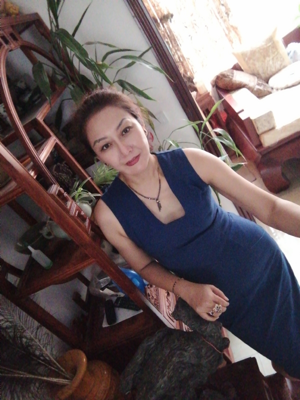 1975珠砂痣的第二张照片--梅州相亲服务中心