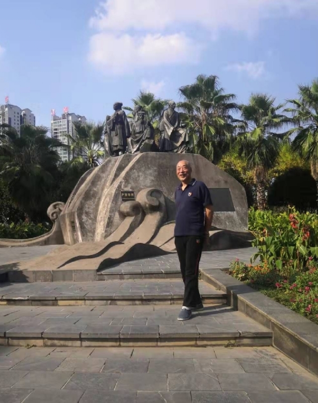 笨笨男的第一张照片--梅州相亲服务中心