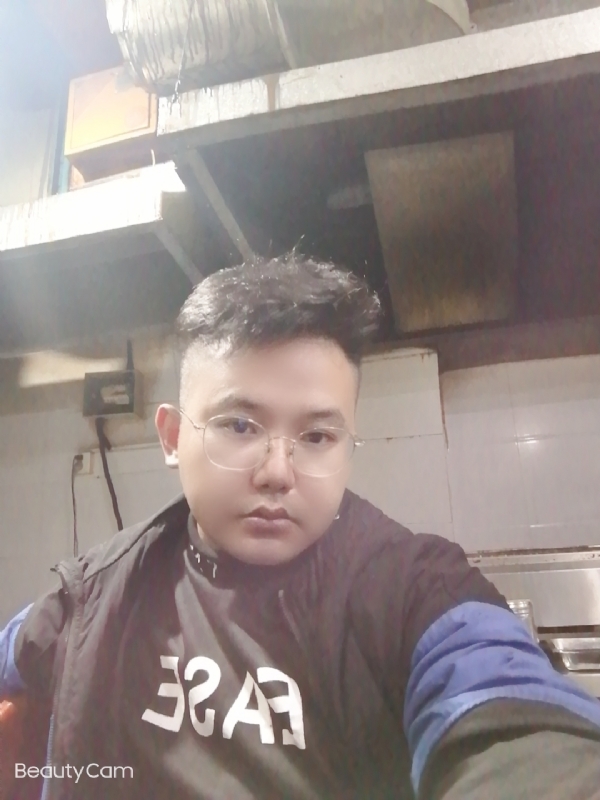 棒哥的第二张照片--梅州相亲服务中心