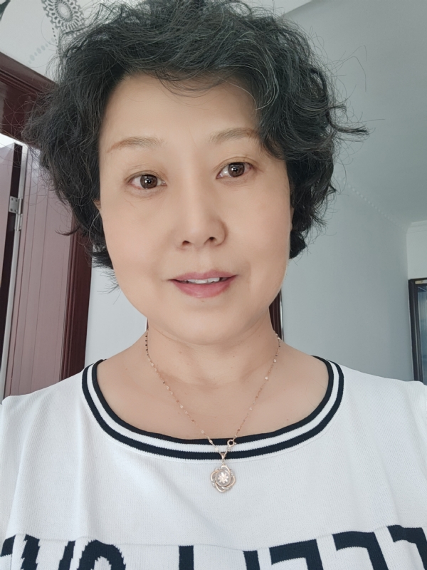 甜果的第一张照片--梅州相亲服务中心