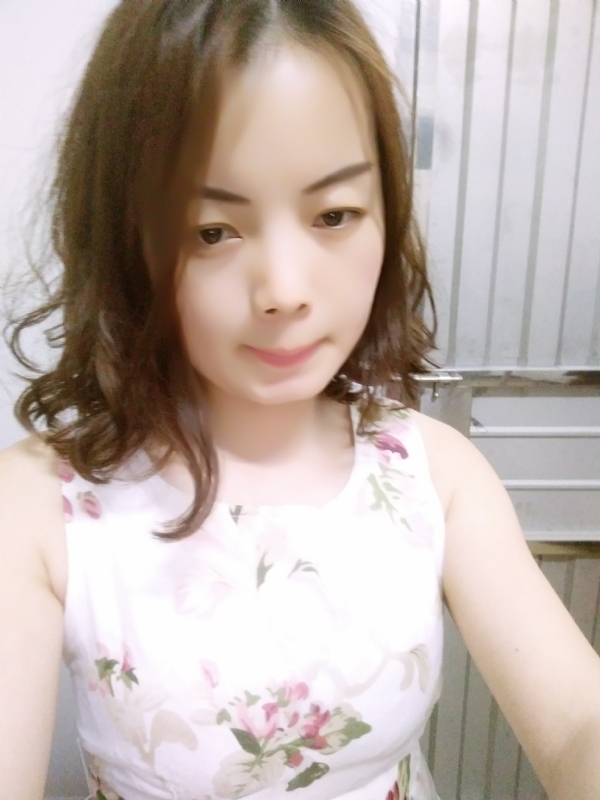 蓝色的鱼的第一张照片--梅州相亲服务中心