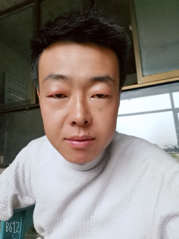 缺爱80后的第一张照片--梅州相亲服务中心