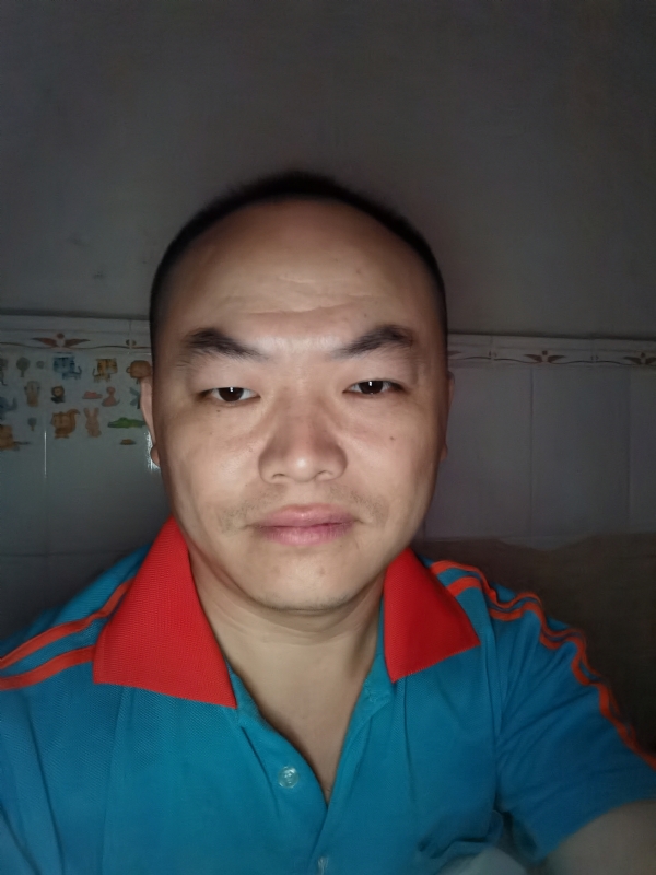 与子携老的第二张照片--梅州相亲服务中心