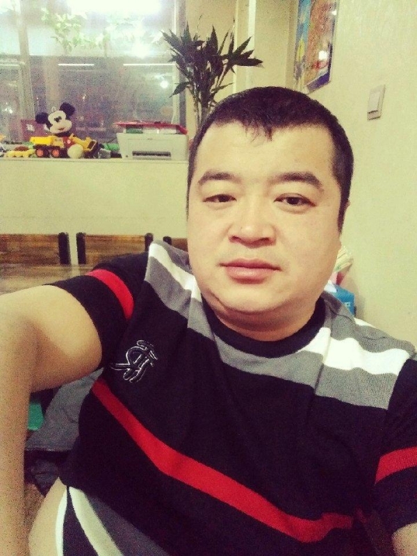 老实人的第一张照片--梅州相亲服务中心