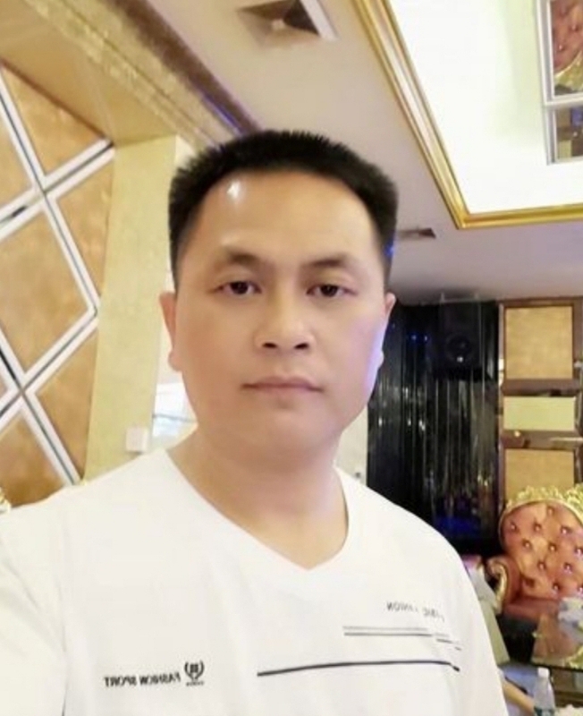 小梁的第一张照片--梅州相亲服务中心