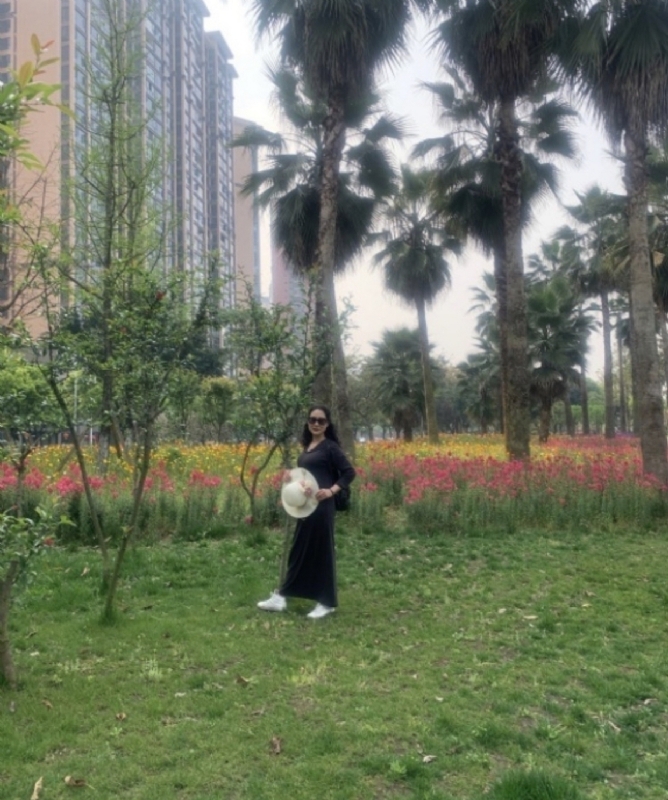 粉墨登场的第一张照片--梅州相亲服务中心