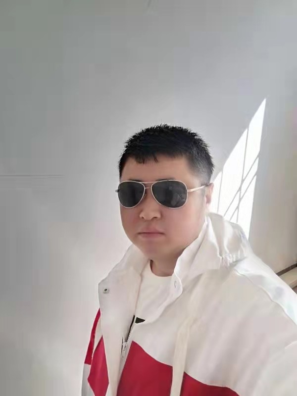 大漠叔叔的第一张照片--梅州相亲服务中心