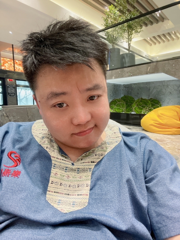 小恶魔的第二张照片--梅州相亲服务中心