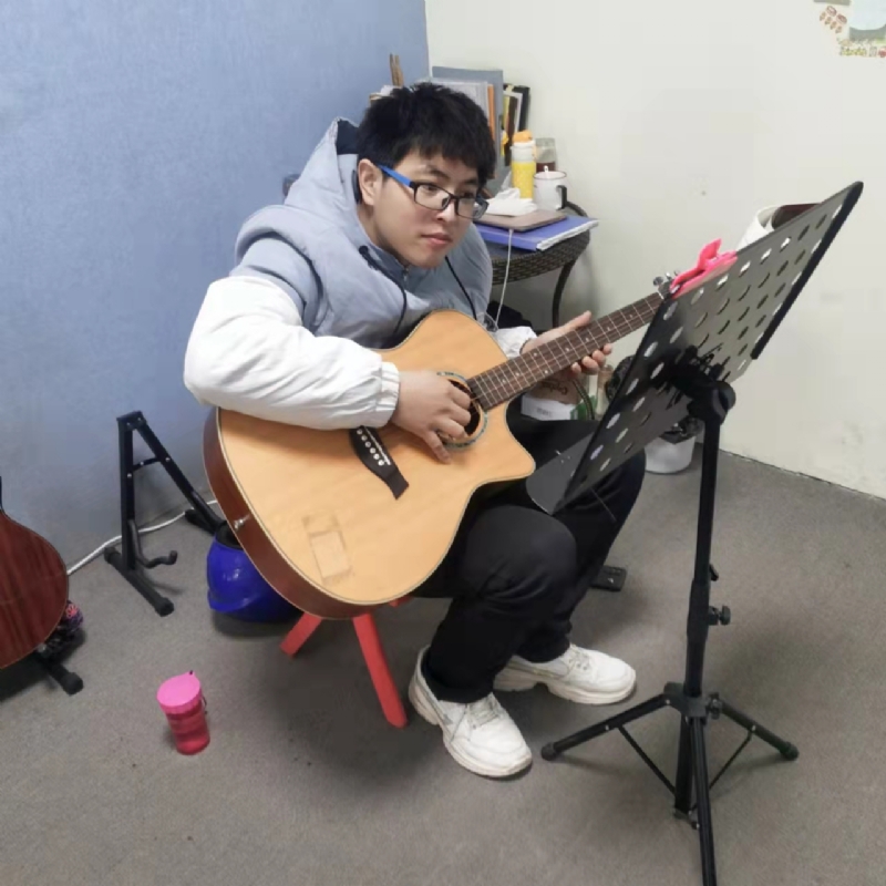 连城诀的第二张照片--梅州相亲服务中心