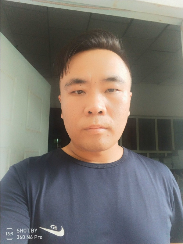 云的第一张照片--梅州相亲服务中心