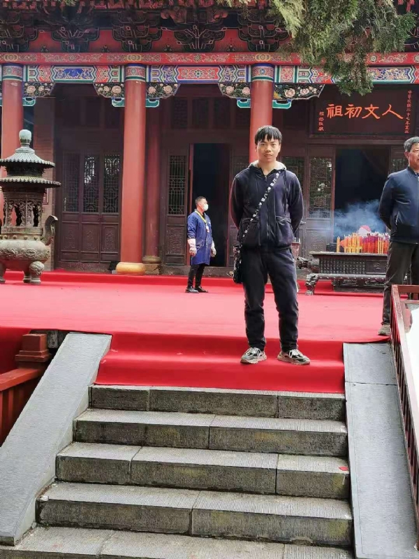 单身的小草的第三张照片--梅州相亲服务中心