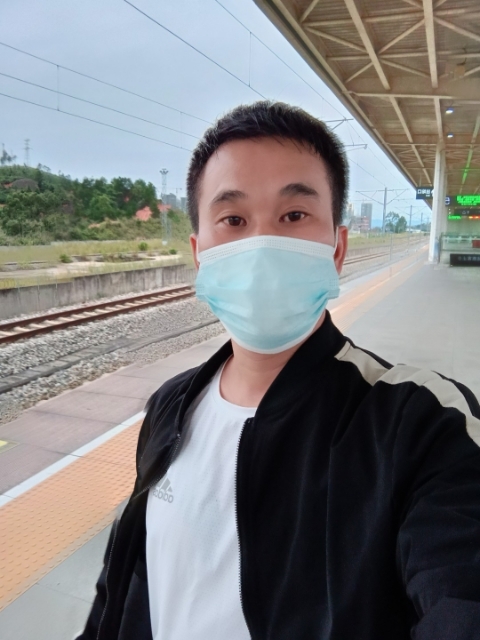 小李的第一张照片--梅州相亲服务中心