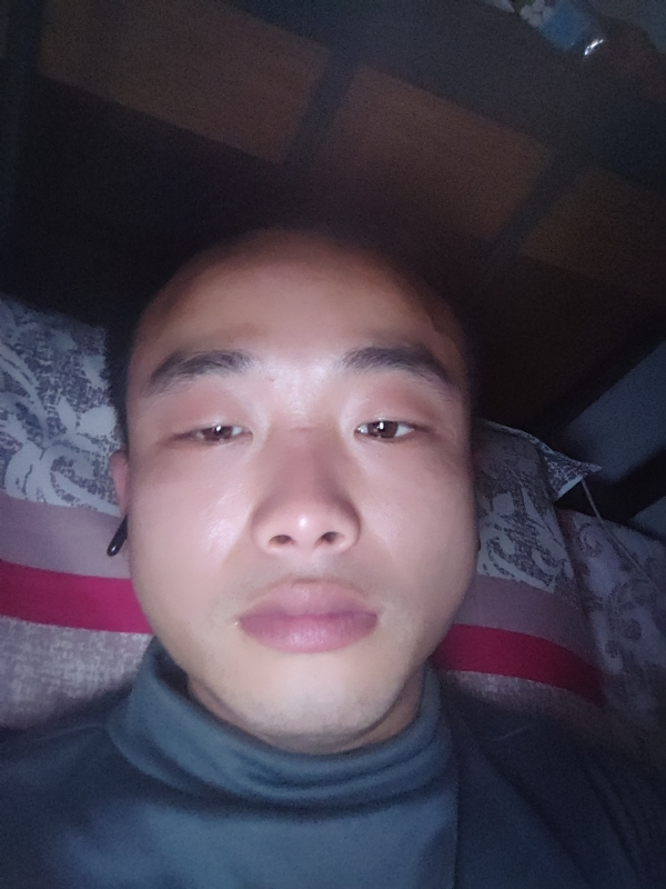 偏爱的第一张照片--梅州相亲服务中心