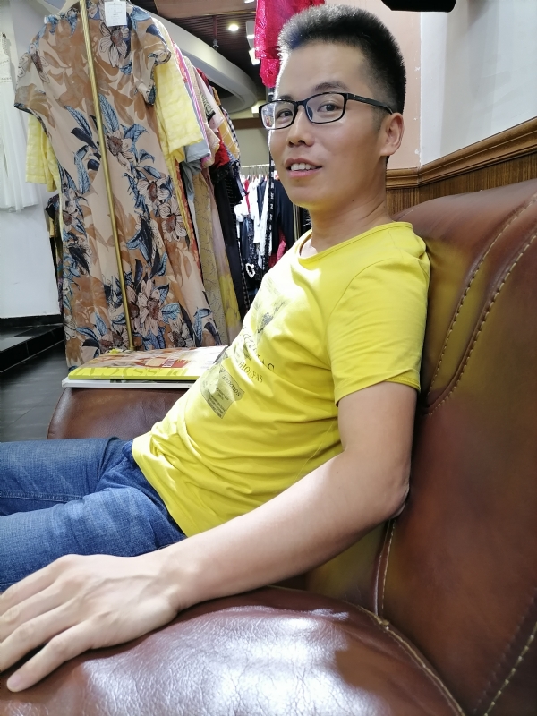 汪顺鹏的第二张照片--梅州相亲服务中心