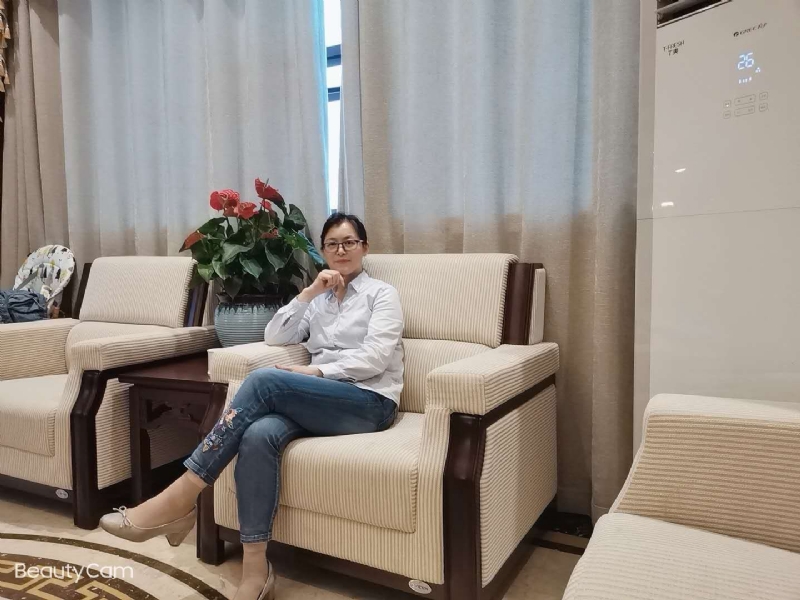 秋水伊人的第一张照片--梅州相亲服务中心