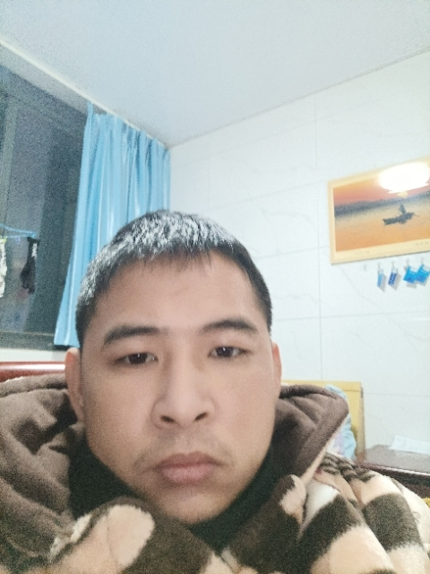 寂寞的第二张照片--梅州相亲服务中心