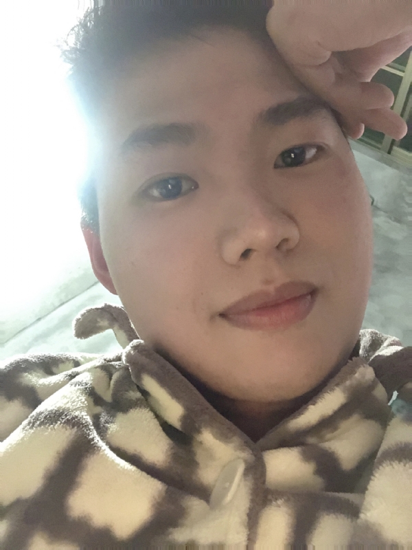 她的第四张照片--梅州相亲服务中心