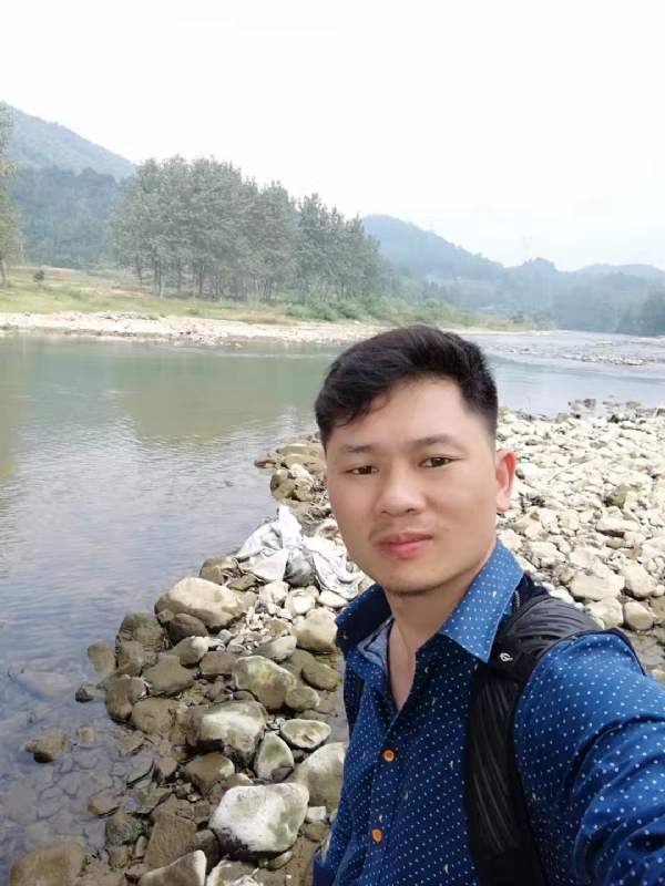 未来可期的第一张照片--梅州相亲服务中心