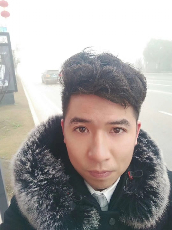 开心快乐每一天的第一张照片--梅州相亲服务中心