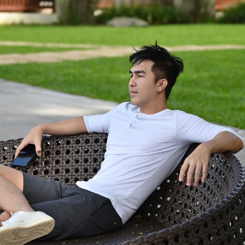 老曾的第一张照片--梅州相亲服务中心