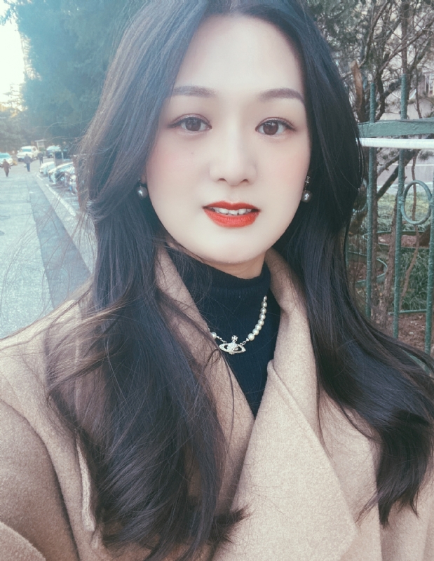 盧盈穎的第一张照片--梅州相亲服务中心