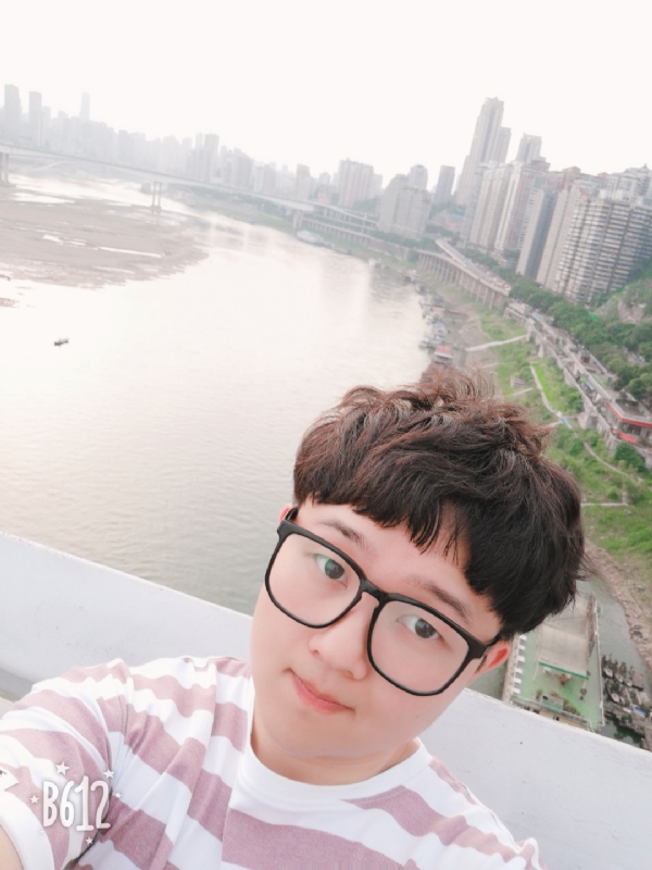 白夜行中人的第一张照片--梅州相亲服务中心