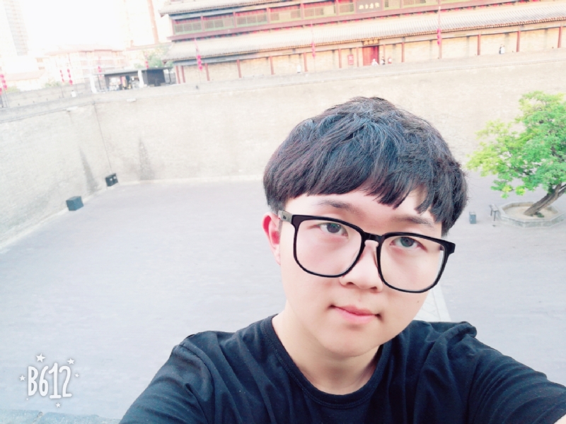 白夜行中人的第三张照片--梅州相亲服务中心