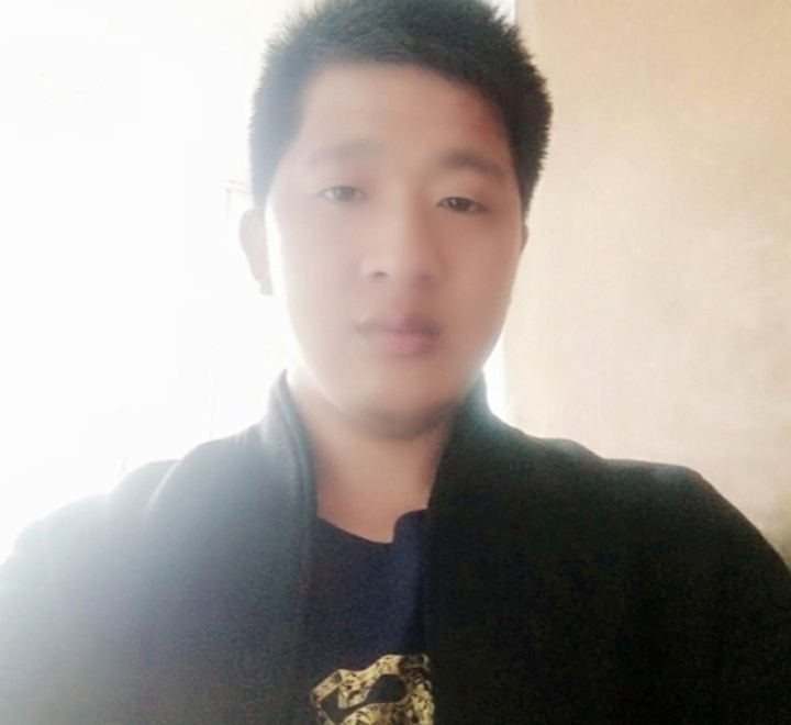 形影不离的第一张照片--梅州相亲服务中心