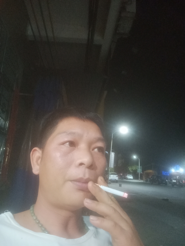 善解人意的第二张照片--梅州相亲服务中心