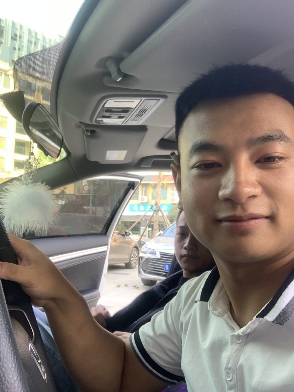 古有风琴的第三张照片--梅州相亲服务中心