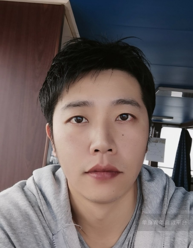 不太帅的男人的第一张照片--梅州相亲服务中心