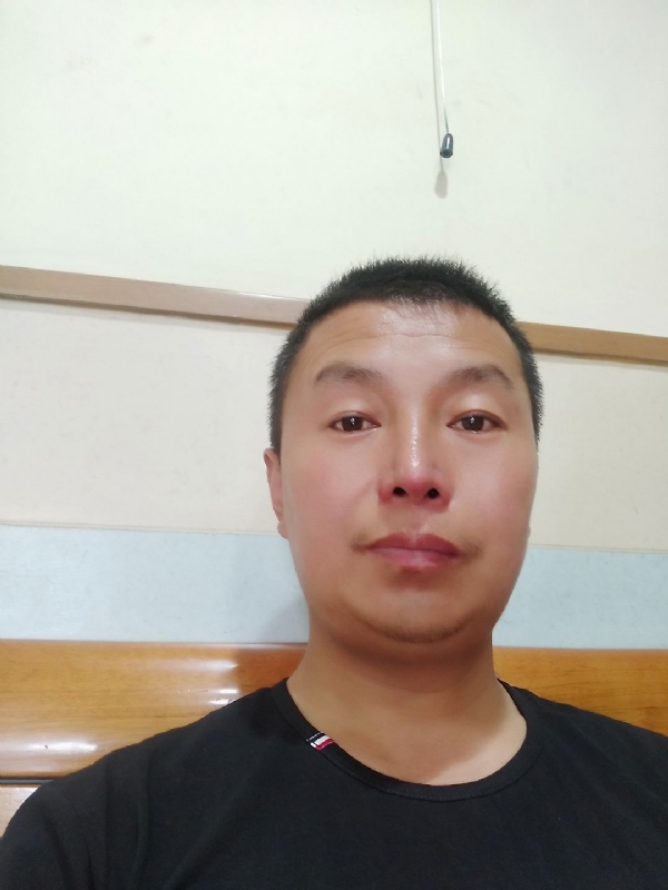 快乐的小鱼儿的第一张照片--梅州相亲服务中心