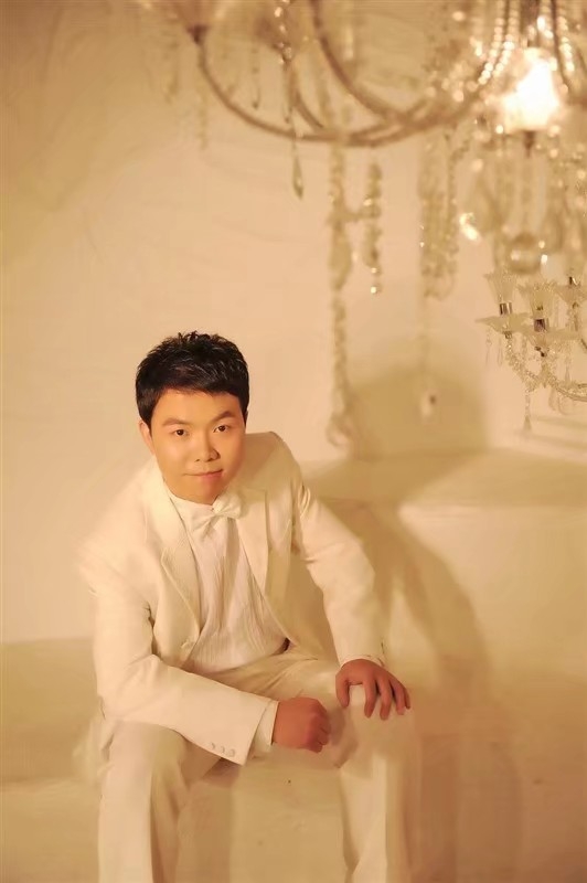 龙樱花的第一张照片--梅州相亲服务中心