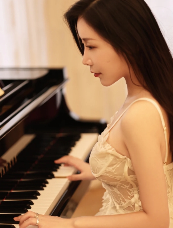 linlin的第二张照片--梅州相亲服务中心