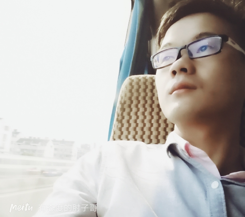 尹骏的第三张照片--梅州相亲服务中心