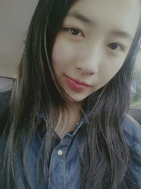 小她的第一张照片--梅州相亲服务中心