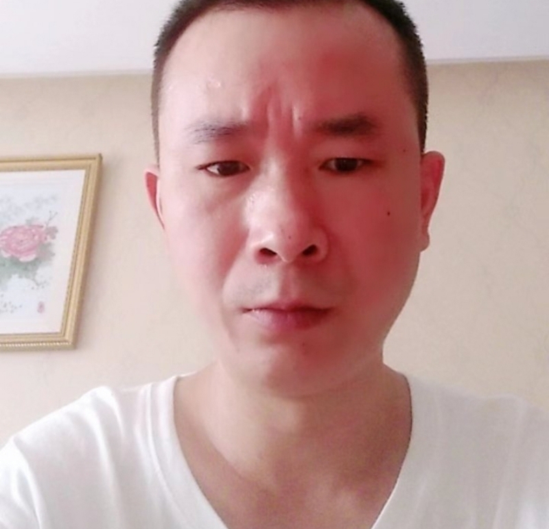 自由飞翔的第一张照片--梅州相亲服务中心