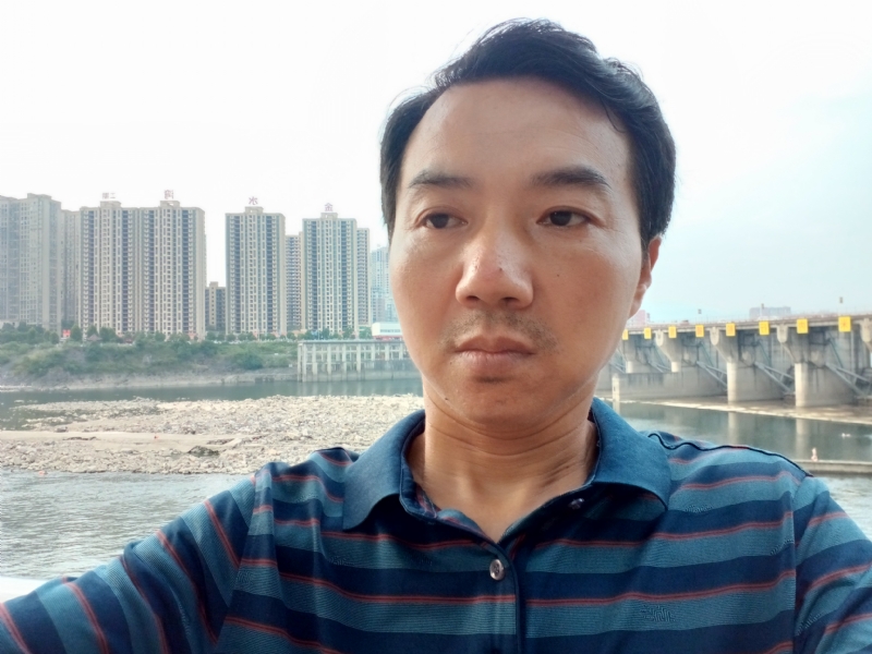 yangguang的第一张照片--梅州相亲服务中心