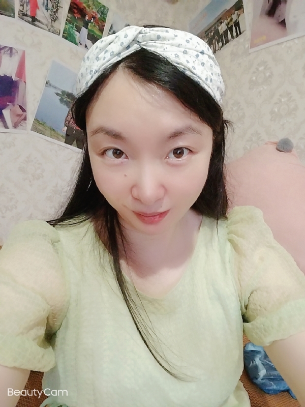 佳佳的第一张照片--梅州相亲服务中心